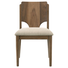Load image into Gallery viewer, Crestmore 7 Pc Dining Set