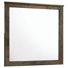 Load image into Gallery viewer, Woodmont 4 &amp; 5 Piece E.King, Queen, &amp; Cal;.King Bedroom Sets