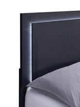 Load image into Gallery viewer, Marceline Beds White &amp; Black Eastren King, Full, Twin, &amp; Queen