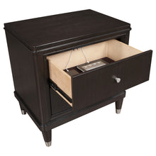Load image into Gallery viewer, Emberlyn 4 Pc Bedroom Set