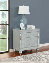 Load image into Gallery viewer, Gunnison Nightstand