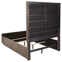 Load image into Gallery viewer, Durango Queen Bed