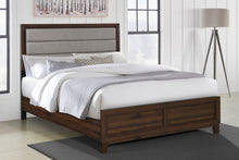 Load image into Gallery viewer, Welsley Eastern King &amp; Queen Bed