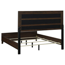 Load image into Gallery viewer, Welsley Eastern King &amp; Queen Bed