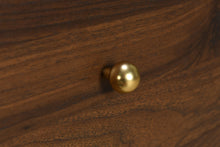 Load image into Gallery viewer, Welsley Chest