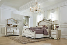 Load image into Gallery viewer, Antonella Queen Beds