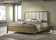 Load image into Gallery viewer, Amsbury California King, E.King, &amp; Queen Bed