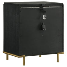 Load image into Gallery viewer, Arini 4 &amp; 5 Piece Bedroom Set King &amp; Queen