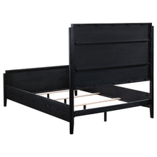 Load image into Gallery viewer, Brookmead 4 Pc Bedroom Set
