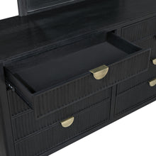Load image into Gallery viewer, Brookmead 4 Pc Bedroom Set