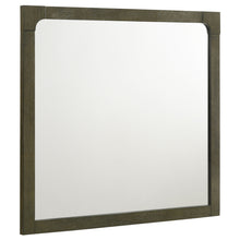 Load image into Gallery viewer, Gran Park 4 &amp; 5 Piece Bedroom Set E.King, Queen, &amp; Cal.King