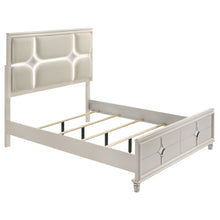 Load image into Gallery viewer, Olivia California King, E.King, &amp; Queen Bed