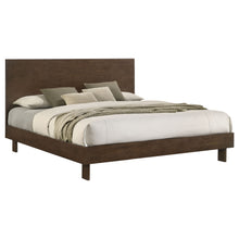 Load image into Gallery viewer, Glenwood Eastern King &amp; Queen Bed