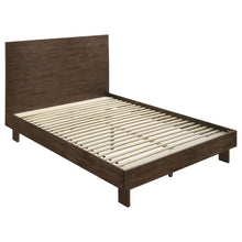 Load image into Gallery viewer, Glenwood Eastern King &amp; Queen Bed