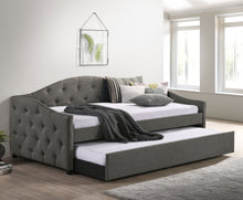 Load image into Gallery viewer, Sadie Upholstered Twin Daybed with Trundle image