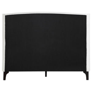 Mosby Queen Beds