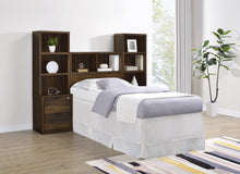 Load image into Gallery viewer, Westpark Bedroom Set