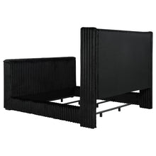 Load image into Gallery viewer, Centergrove Wingback TV Bed