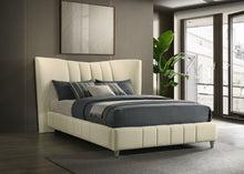 Load image into Gallery viewer, Evelyn Panel Platform Bed