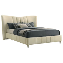 Load image into Gallery viewer, Evelyn Panel Platform Bed