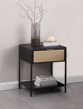 Load image into Gallery viewer, Amherst End &amp; Side Table