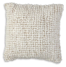 Load image into Gallery viewer, Aavie Pillow