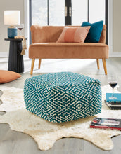 Load image into Gallery viewer, Brynnsen Pouf