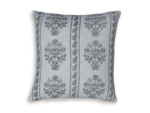 Load image into Gallery viewer, Paulmour Pillow (Set of 4)