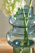 Load image into Gallery viewer, Vallmen Vase