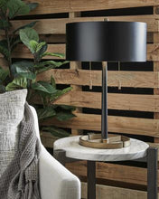 Load image into Gallery viewer, Amadell Table Lamp