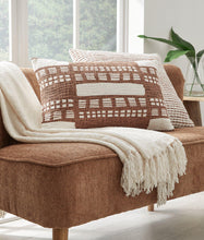 Load image into Gallery viewer, Ackford Pillow (Set of 4)