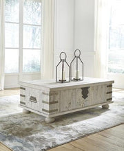 Load image into Gallery viewer, Carynhurst Table Set