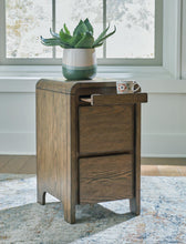 Load image into Gallery viewer, Jensworth Accent Table