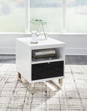 Load image into Gallery viewer, Gardoni Chairside End Table