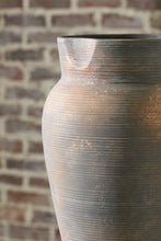 Load image into Gallery viewer, Brickmen Vase