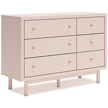 Load image into Gallery viewer, Wistenpine Dresser and Mirror