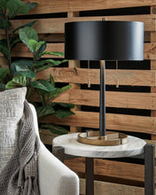 Load image into Gallery viewer, Amadell Table Lamp