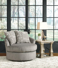 Load image into Gallery viewer, Soletren Accent Chair