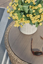 Load image into Gallery viewer, Danson Outdoor End Table