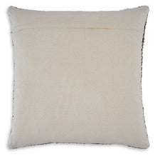 Load image into Gallery viewer, Nealton Pillow (Set of 4)