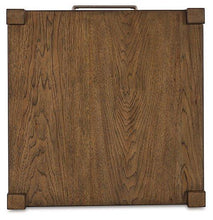 Load image into Gallery viewer, Cabalynn Occasional Table Set