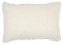 Load image into Gallery viewer, Standon Pillow (Set of 4)