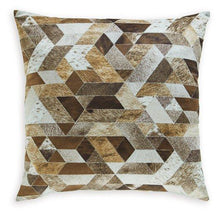 Load image into Gallery viewer, Adamund Pillow (Set of 4) image