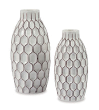 Load image into Gallery viewer, Dionna Vase (Set of 2) image