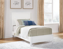 Load image into Gallery viewer, Binterglen Bedroom Package