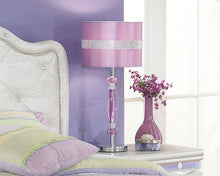 Load image into Gallery viewer, Nyssa Table Lamp