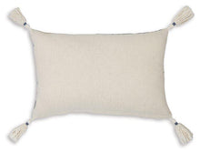 Load image into Gallery viewer, Winbury Pillow (Set of 4)