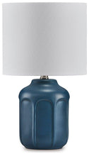 Load image into Gallery viewer, Gierburg Table Lamp