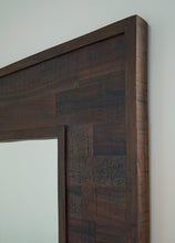Load image into Gallery viewer, Hensington Accent Mirror