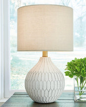 Load image into Gallery viewer, Wardmont Table Lamp